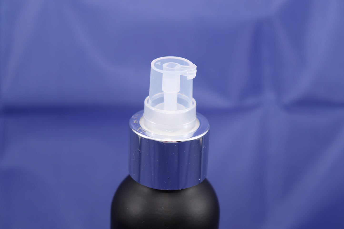 Distributeur pour petit contenant sageskincare